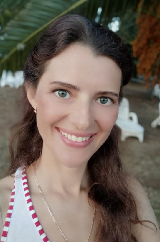 Julia: photo №1