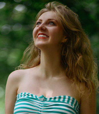 Julia: photo №1